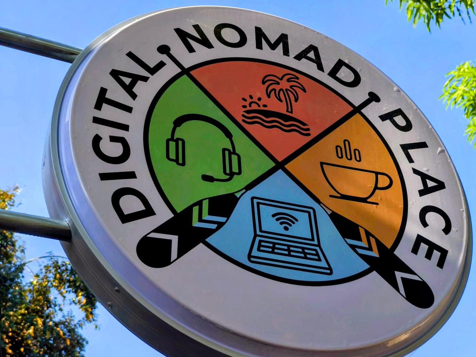 Digital Nomad Place - City Center Coron Esterno foto